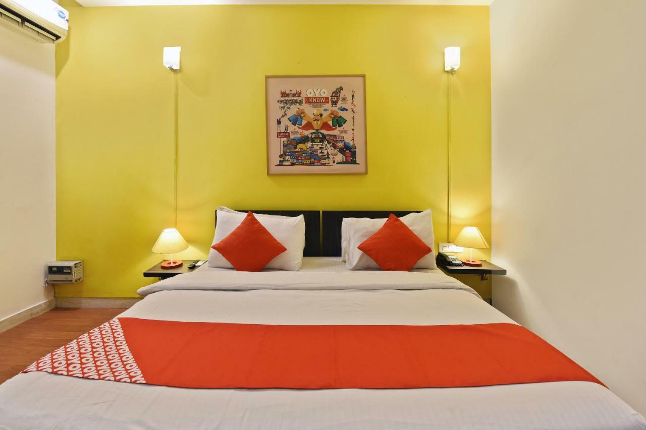 Oyo Flagship 387 Moulsari Avenue Hotel Gurgaon Exterior photo
