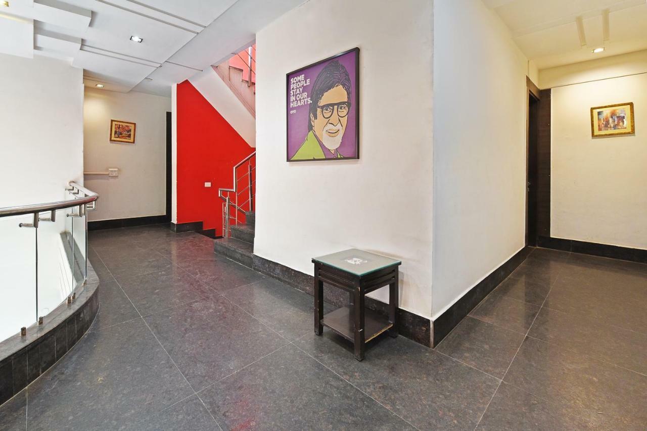 Oyo Flagship 387 Moulsari Avenue Hotel Gurgaon Exterior photo